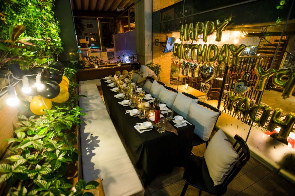 10 Nhà hàng tổ chức sinh nhật ở Sài Gòn decor đẹp - HaloTravel